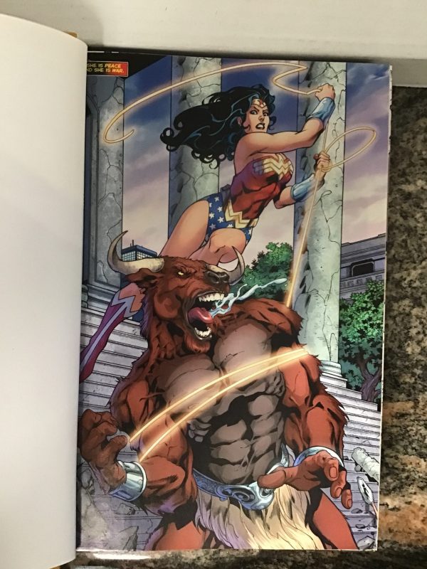 Wonder Woman "The Circle": 14-44; 2008-2010 ***Untrimmed*** - Image 2